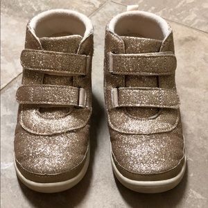 Ugg high tops in girls Size 12